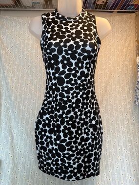 Black & White Floral Knit Sheath Dress